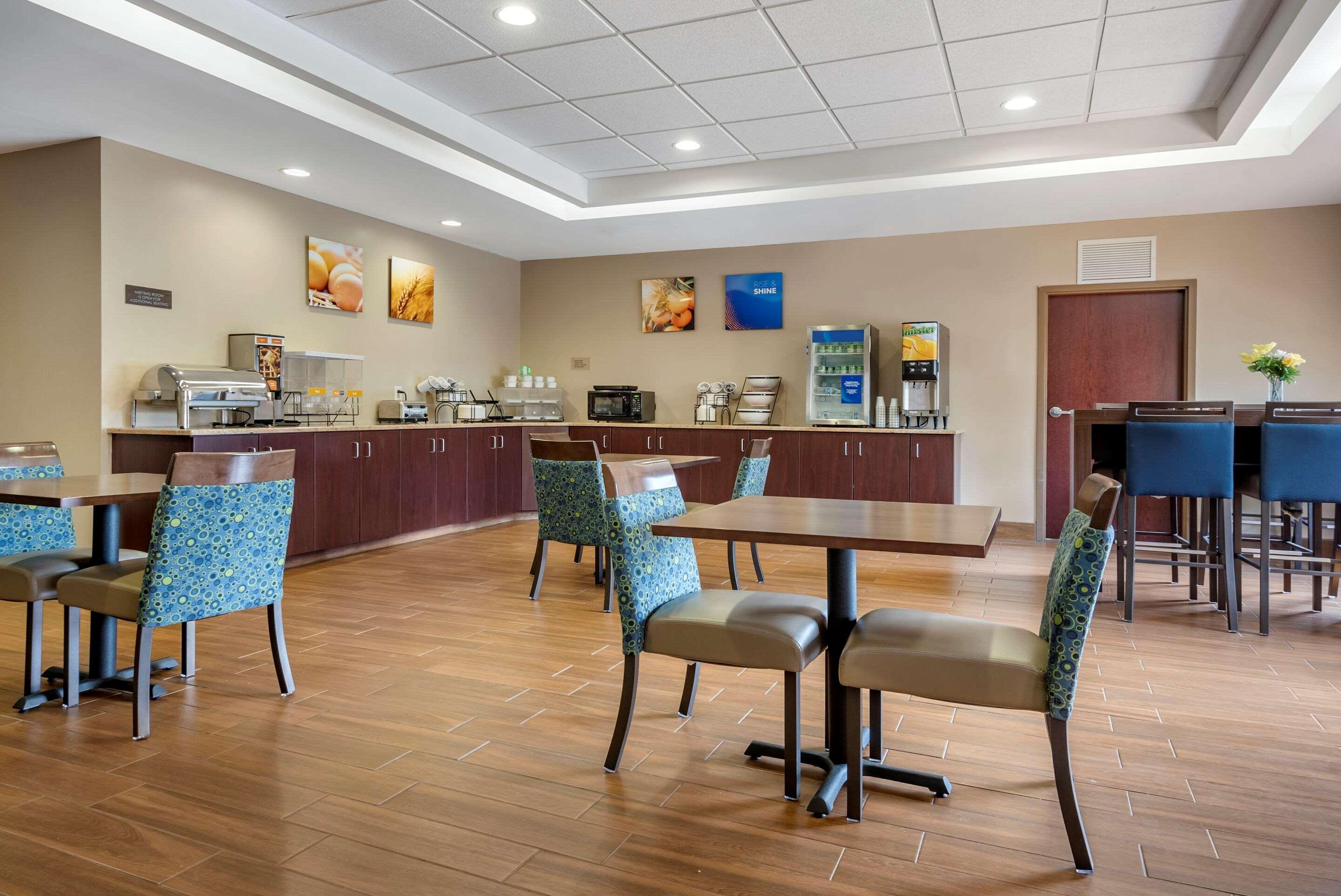 Comfort Inn & Suites Farmington - Victor Exterior foto