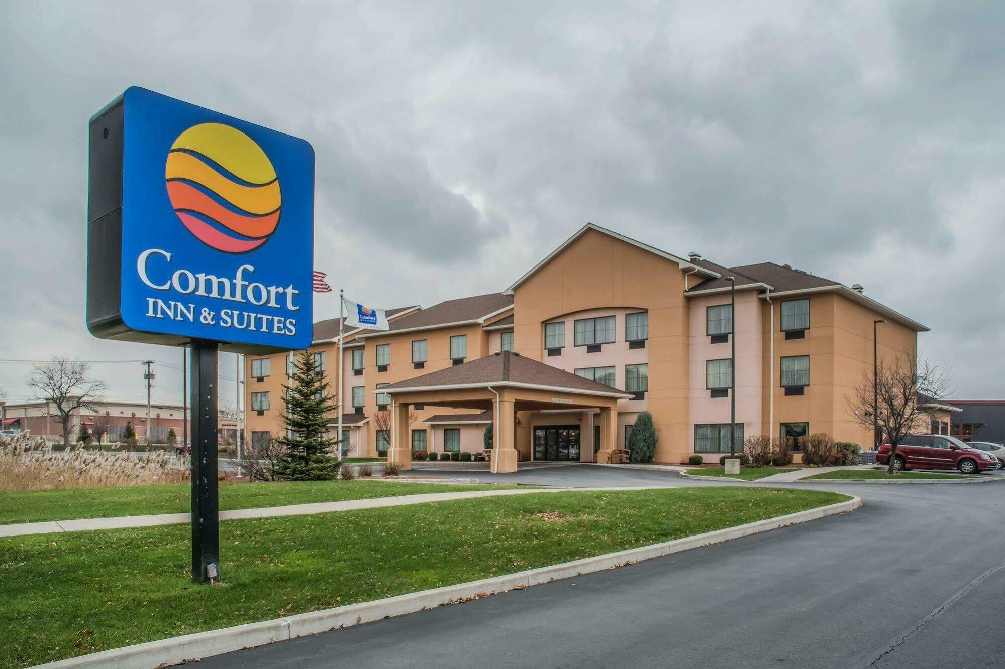 Comfort Inn & Suites Farmington - Victor Exterior foto