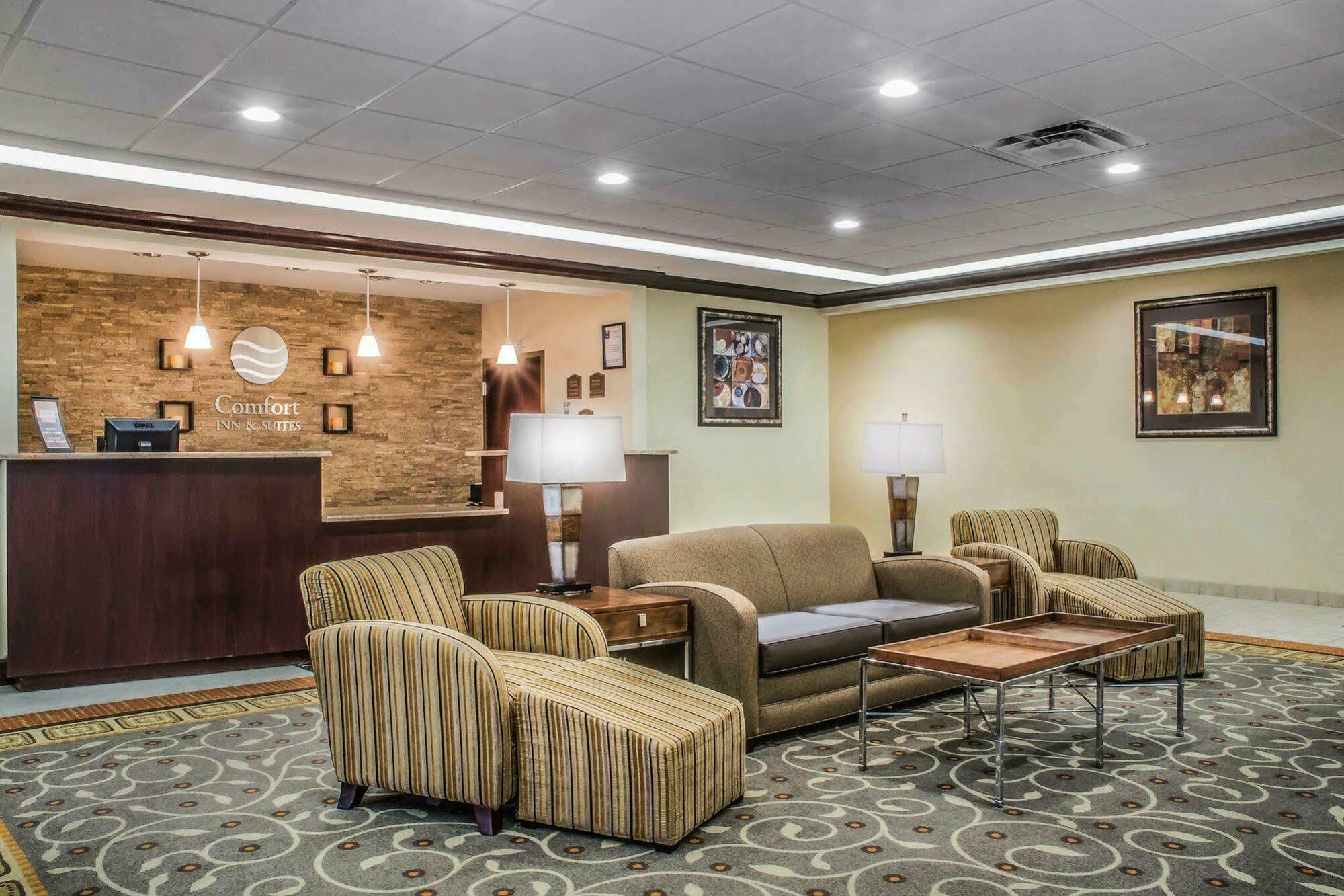 Comfort Inn & Suites Farmington - Victor Exterior foto